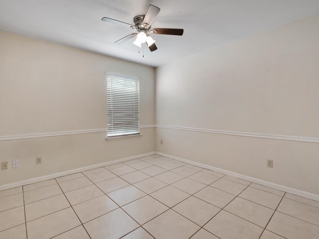 Tallahassee Condo: 2221 Timberwood Circle South