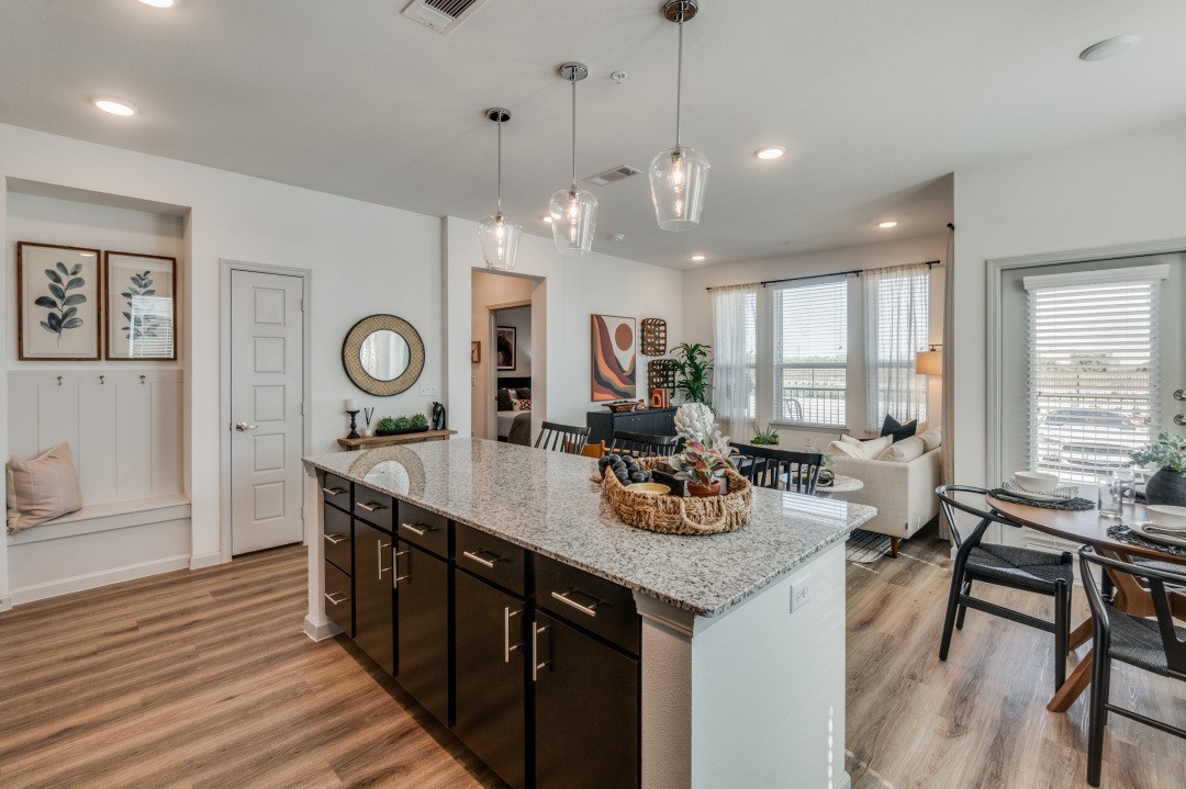 Waco Condo: 2201 Creekview Dr.