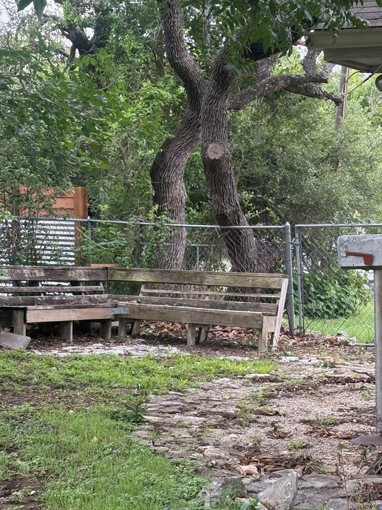 Kerrville Condo: 129 Forest Circle