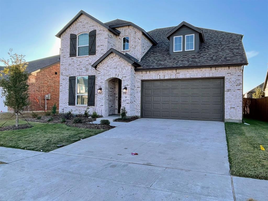 Anna Condo: 809 Markham Drive