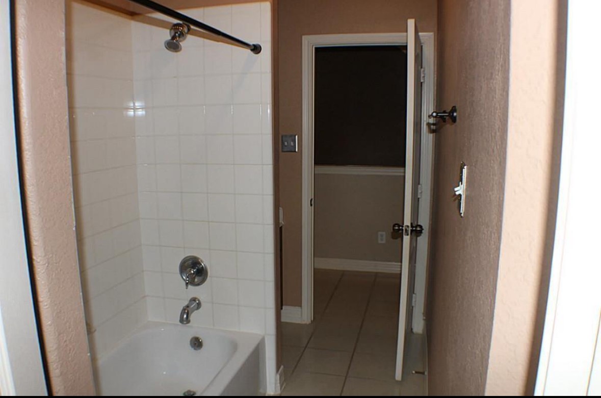 Baytown Condo: 15223 Harlin