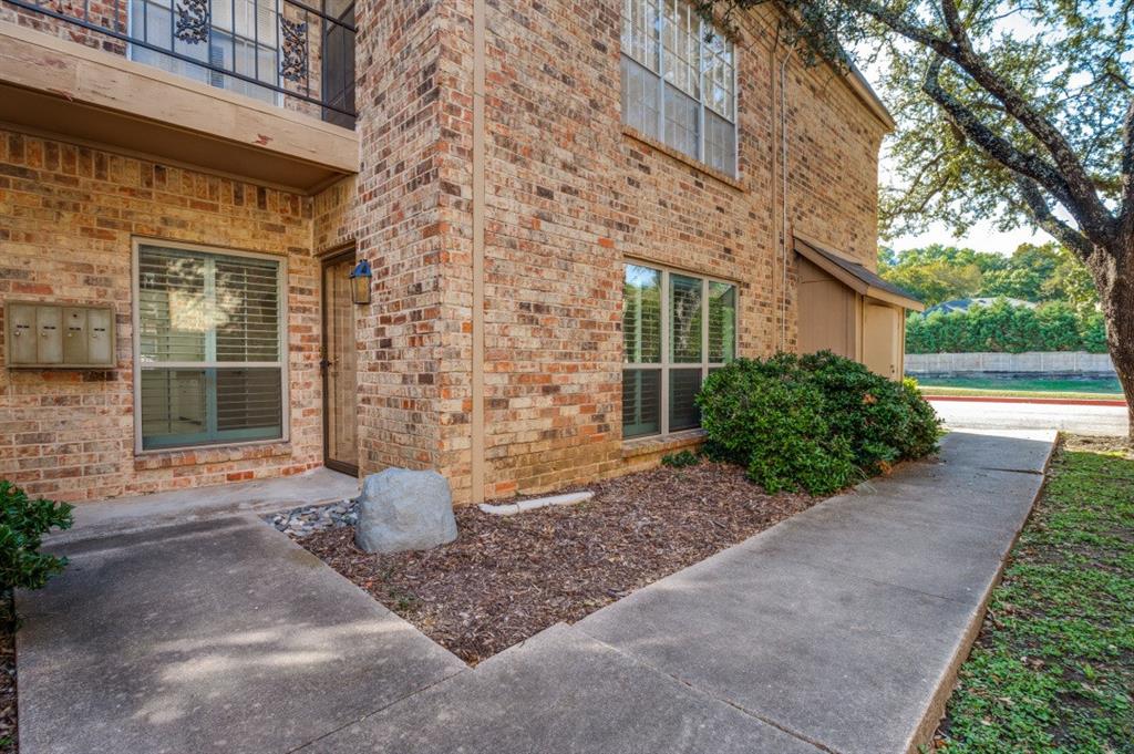Fort Worth Condo: 4409 Bellaire Drive South