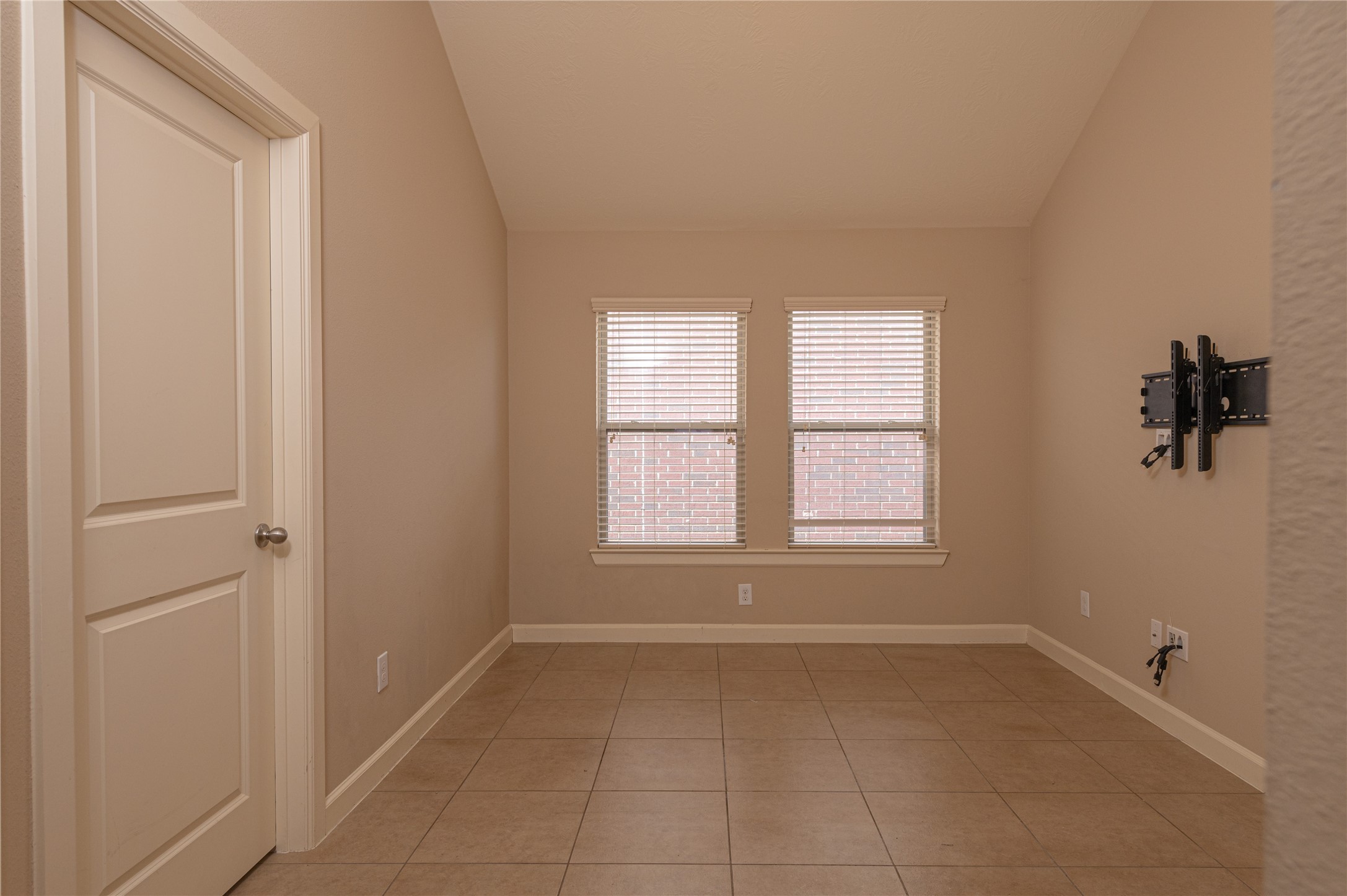 Houston Condo: 4006 Tranquil Forest