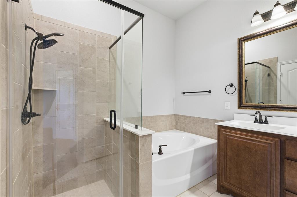 Glenn Heights Condo: 310 Marigold Court