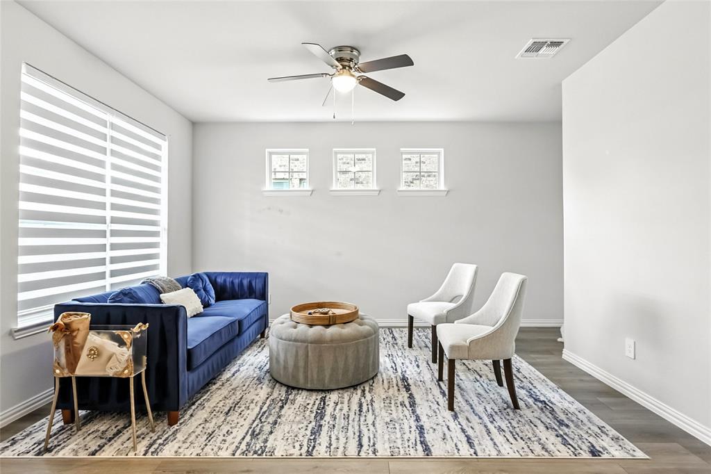 St. Paul Condo: 2021 Celebration Lane