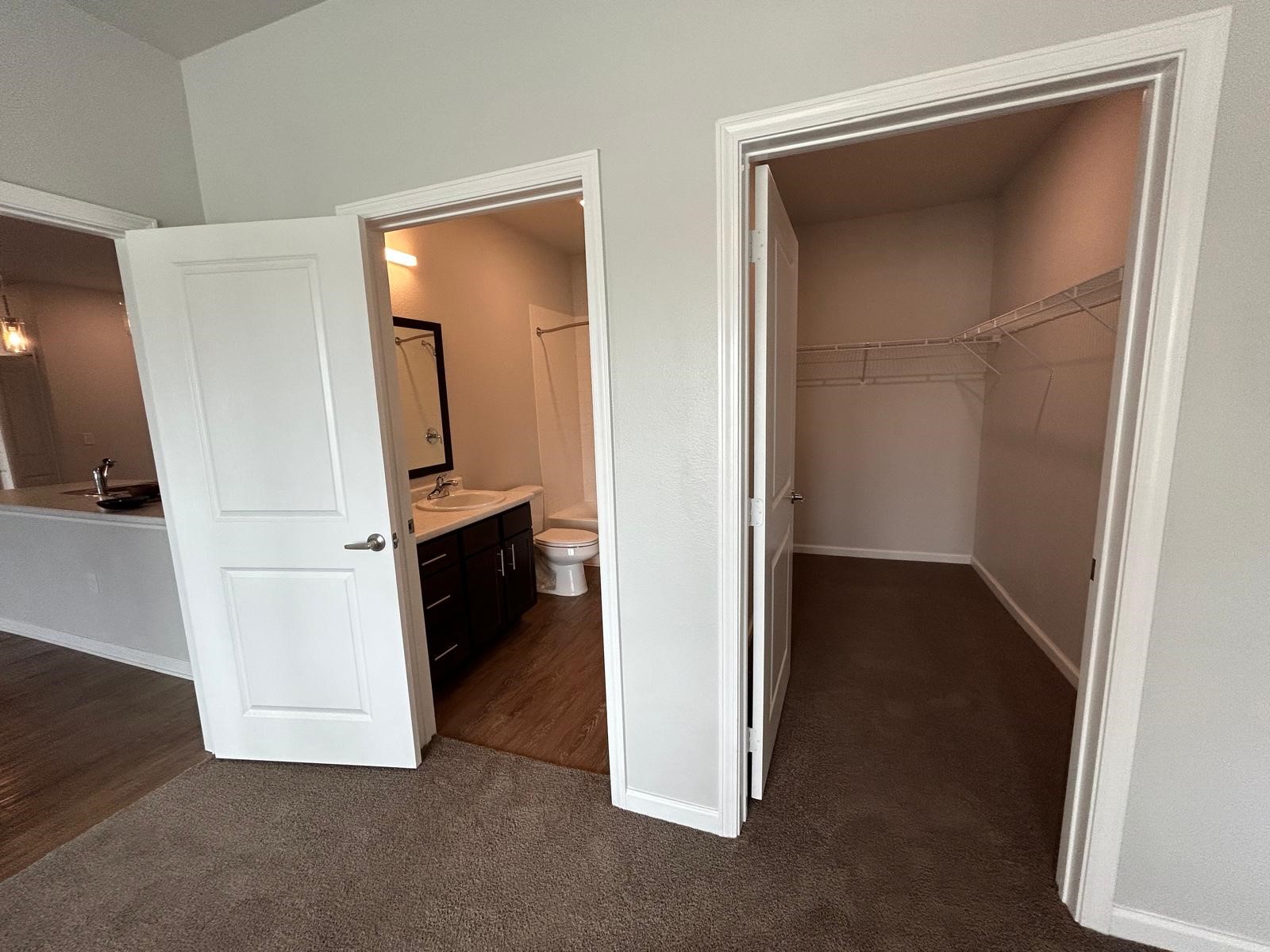 Houston Condo: 2136 West 34th Street