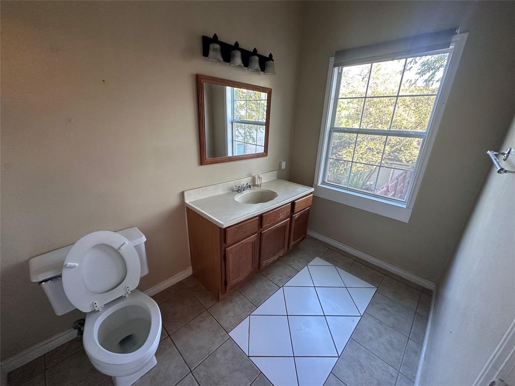 Dallas Condo: 5304 East Side Avenue