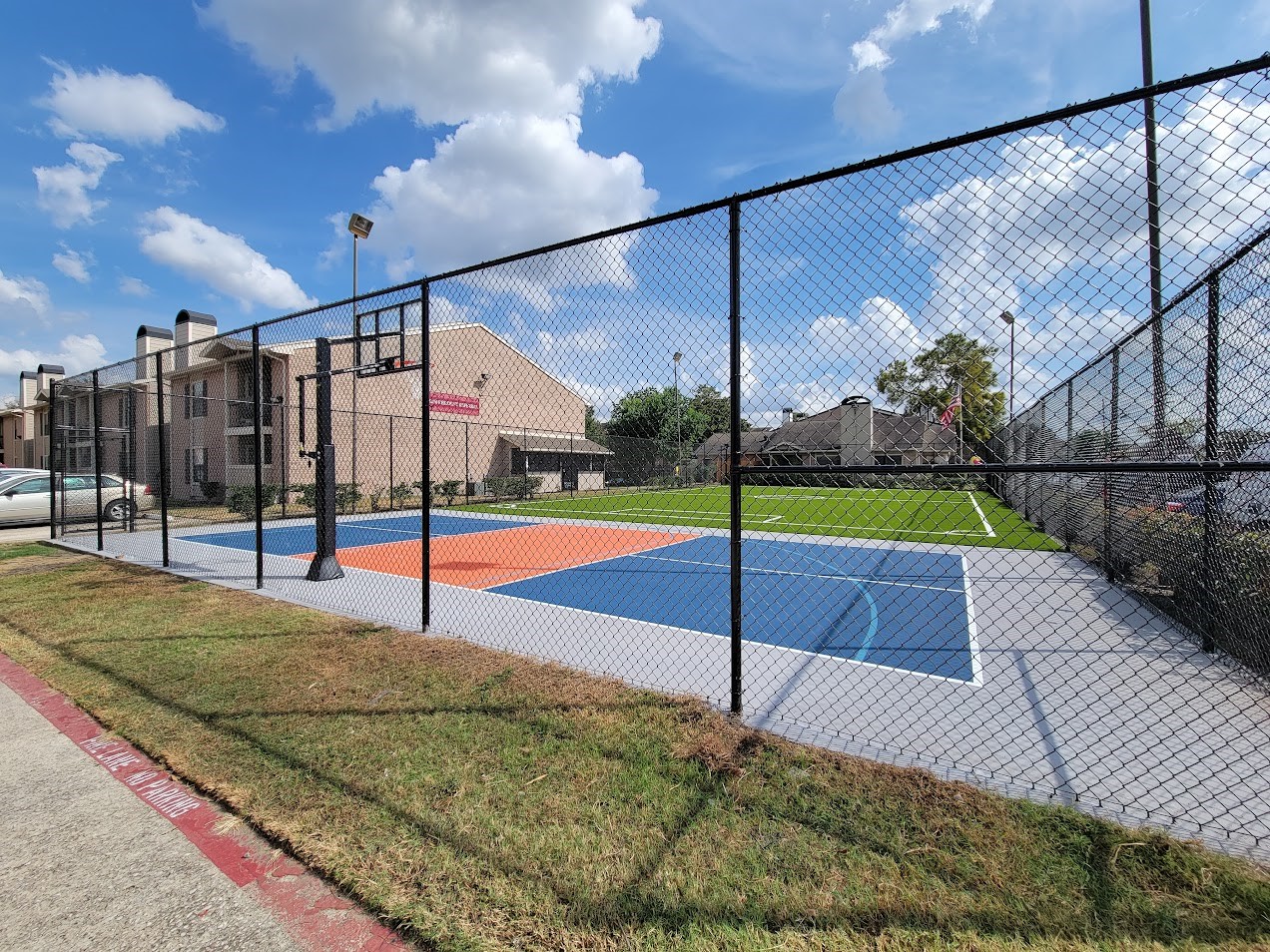 Houston Condo: 12335 Antoine Drive