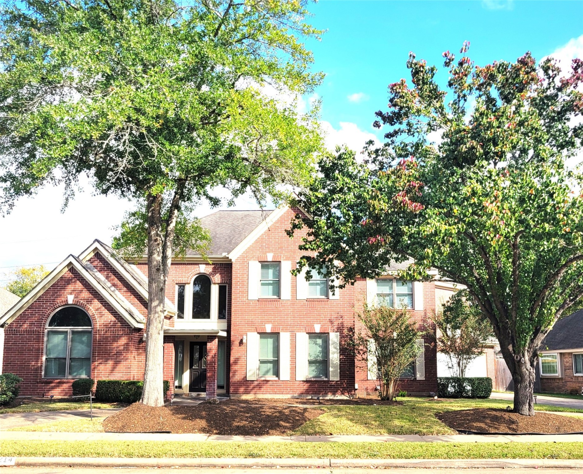 Richmond Condo: 2214 Old S Drive