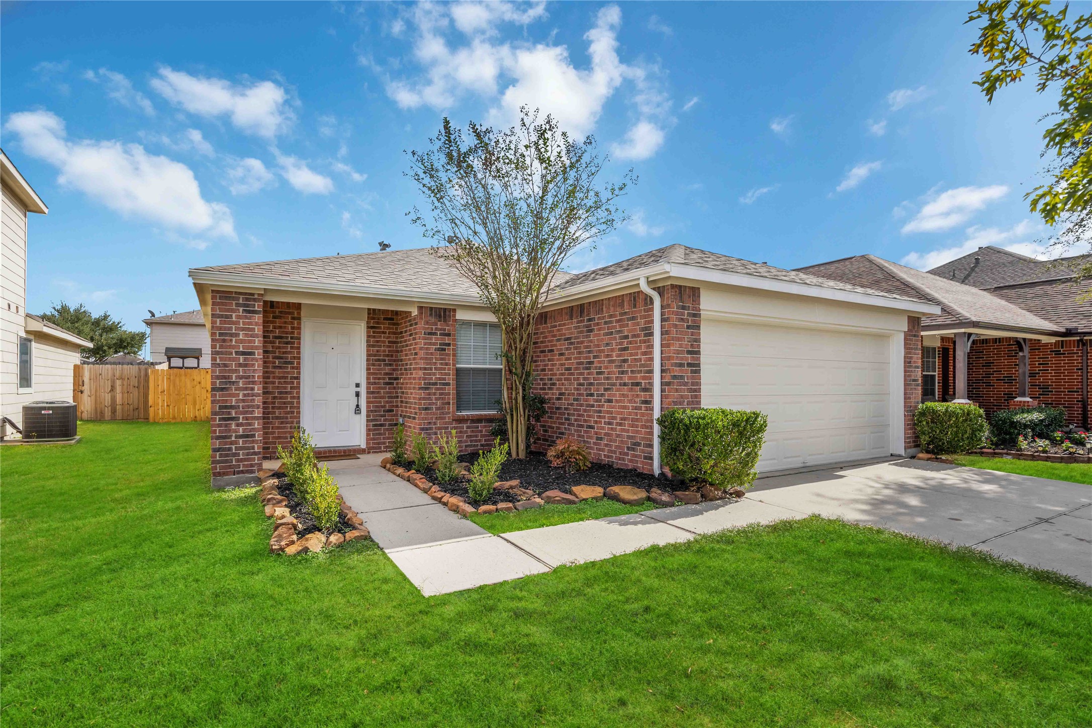 Humble Condo: 1827 Cold River Drive