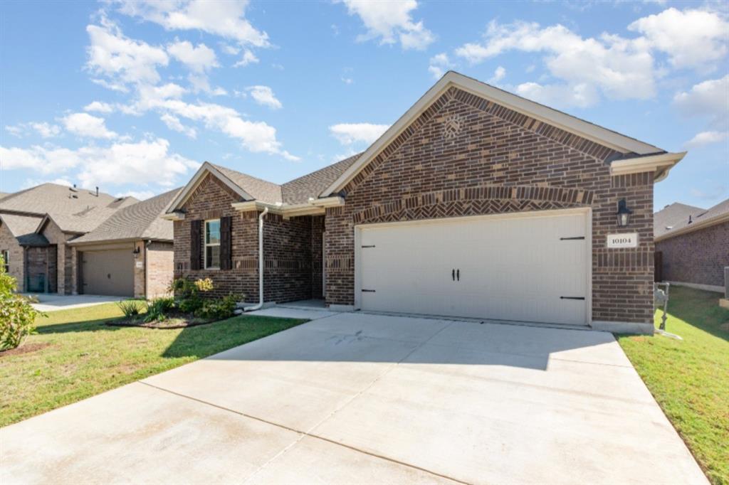 Aubrey Condo: 10104 Tidwell Street