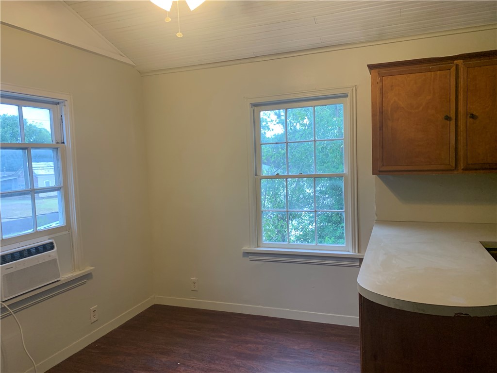 Bastrop Condo: 1604 Water Street
