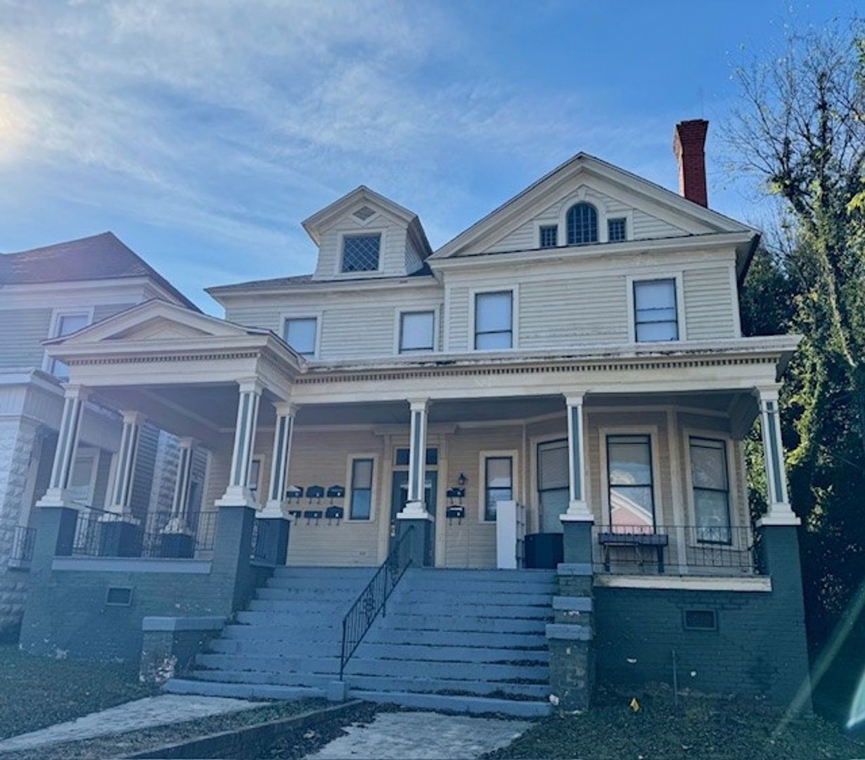 Macon Condo: 946 Magnolia St.