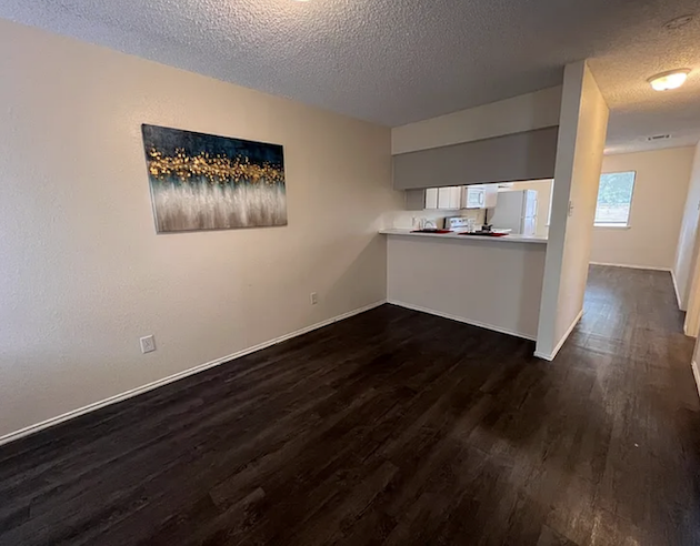 San Antonio Condo: 500 Burton Ave
