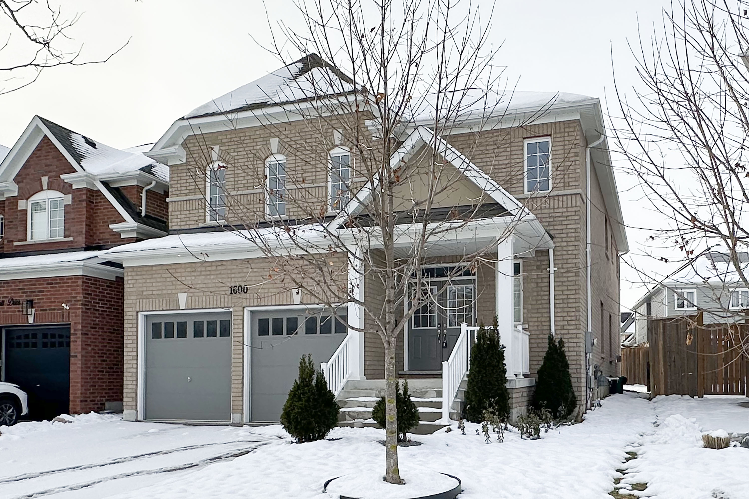 Oshawa House: 1600 William Lott Drive