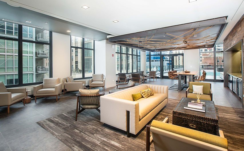 Chicago Condo: 165 West Superior St