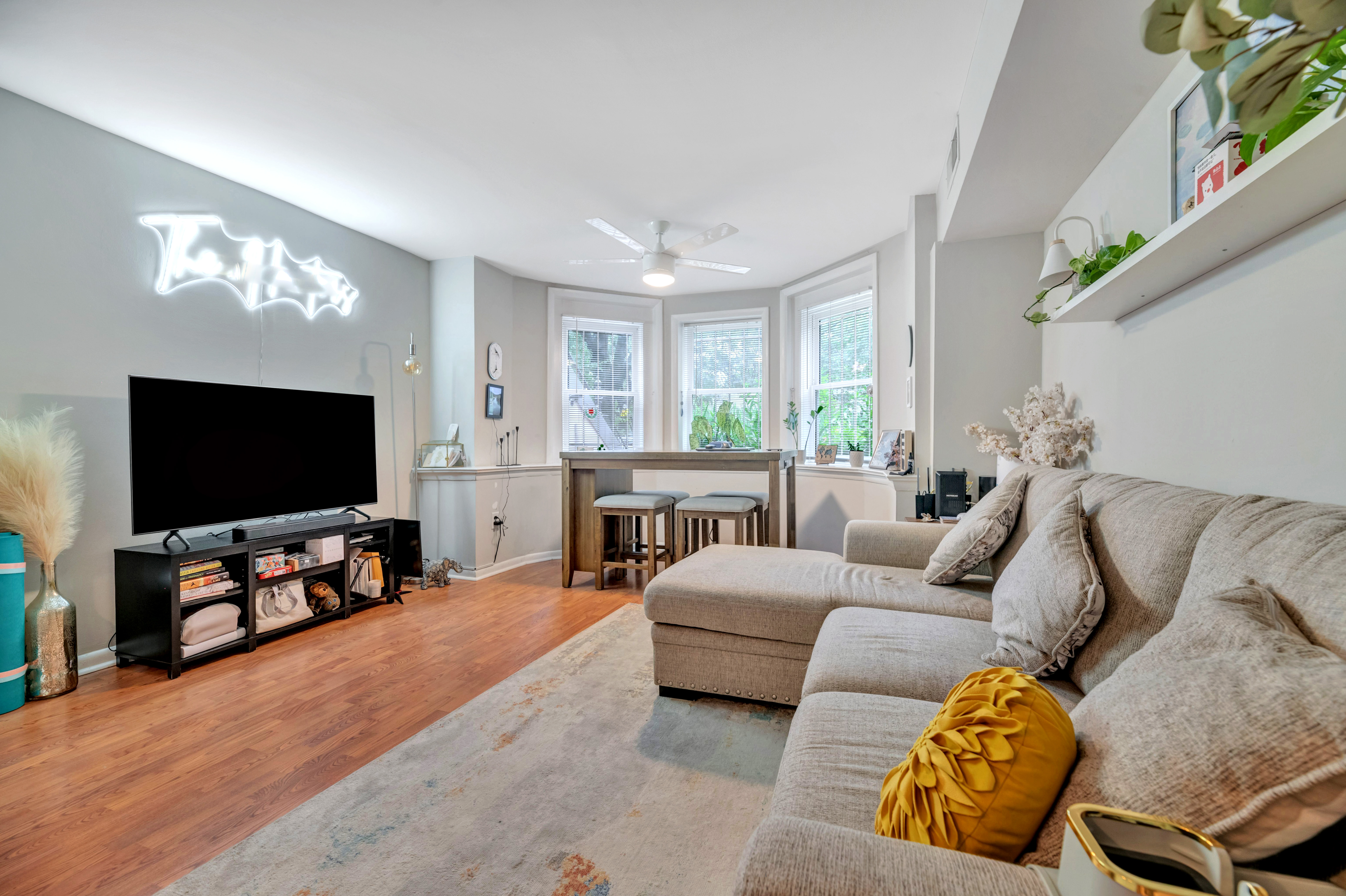 Washington Condo: 1340 Vermont Ave NW