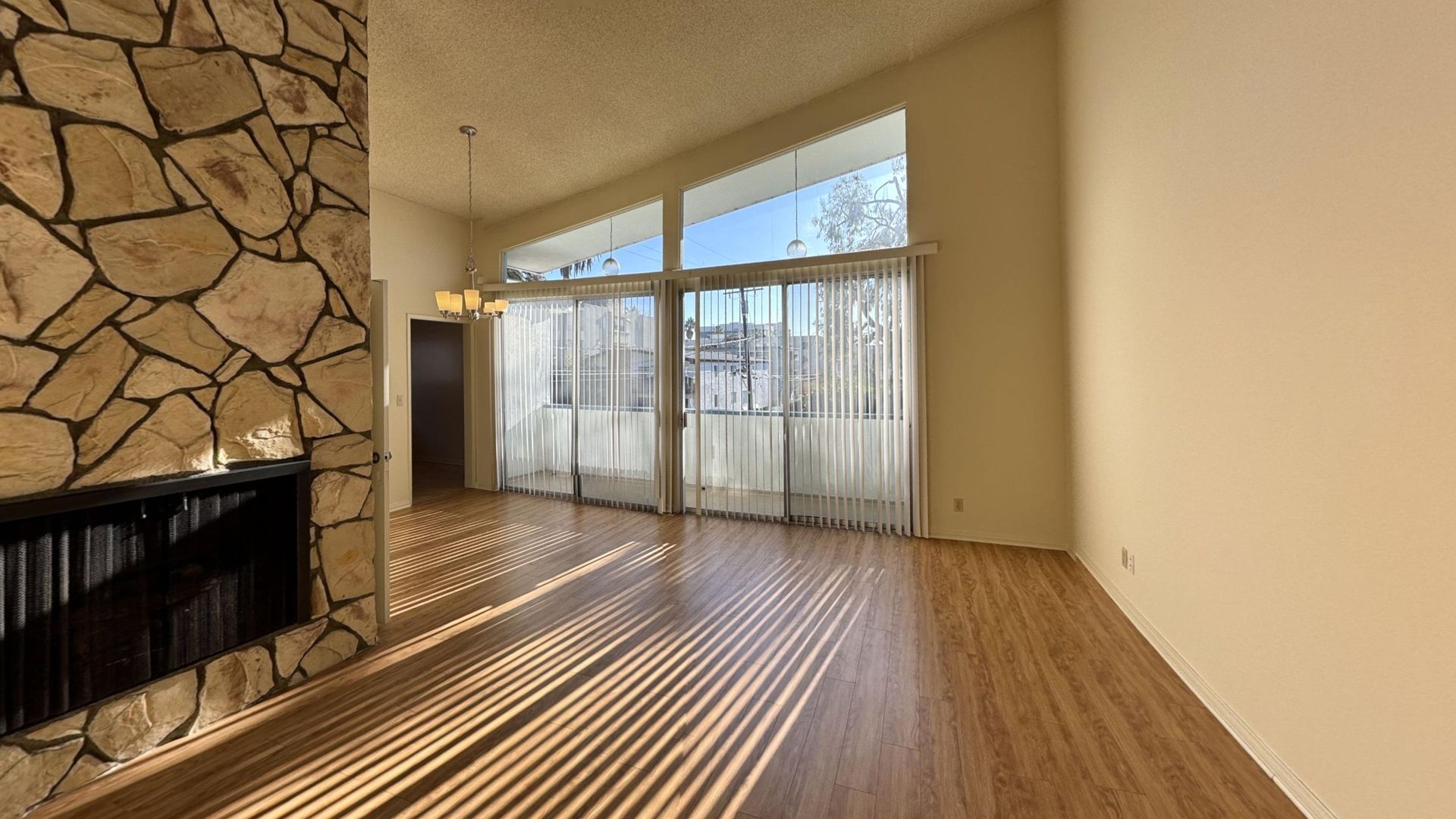 Santa Monica Apartment: 507 California Ave