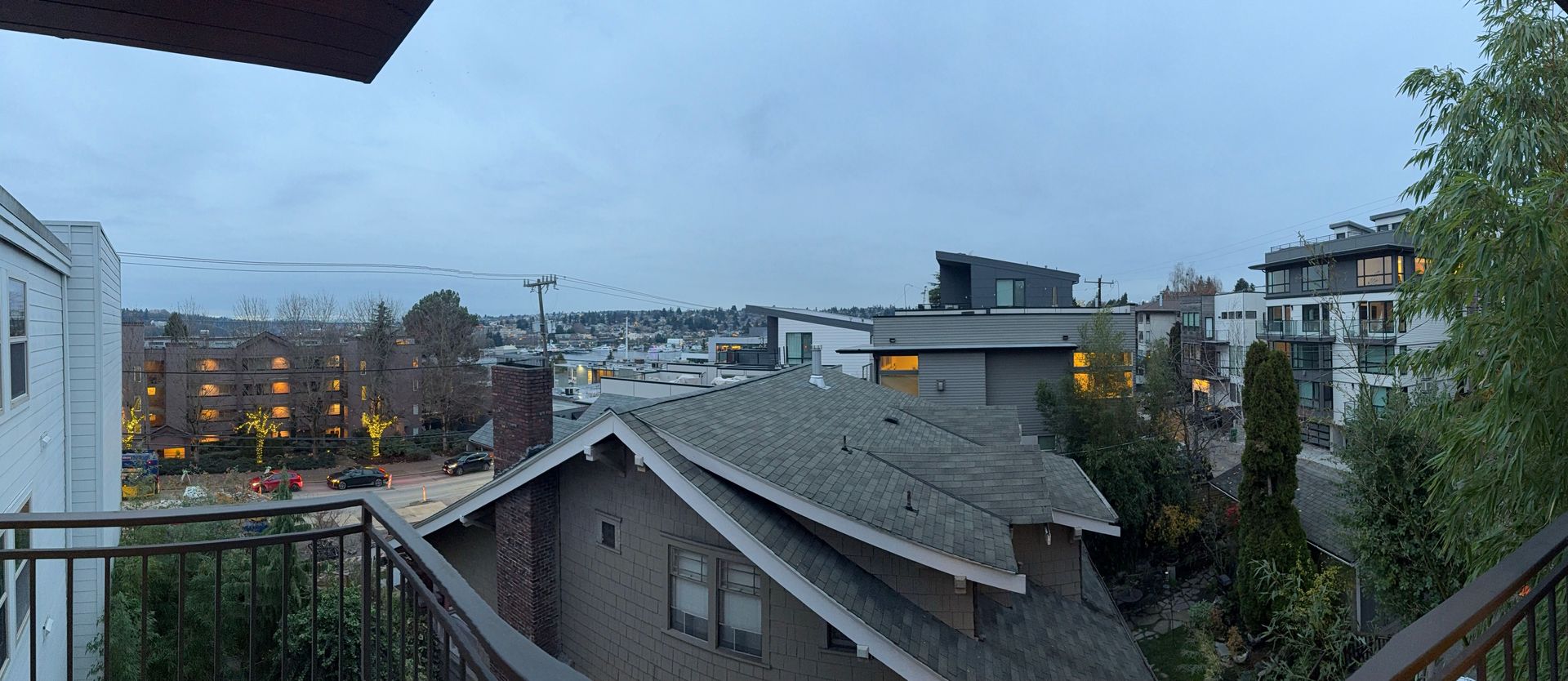 Seattle Apartment: 2600 Eastlake Ave E