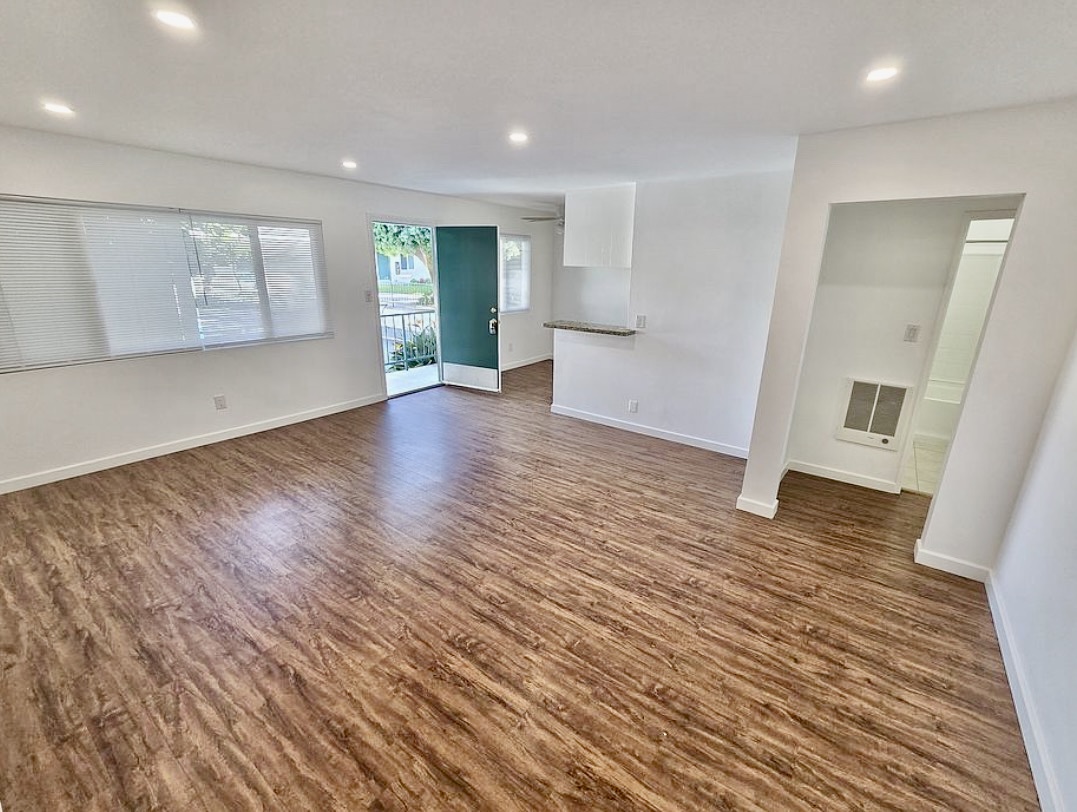 Torrance Condo: 2421 W 227th Street