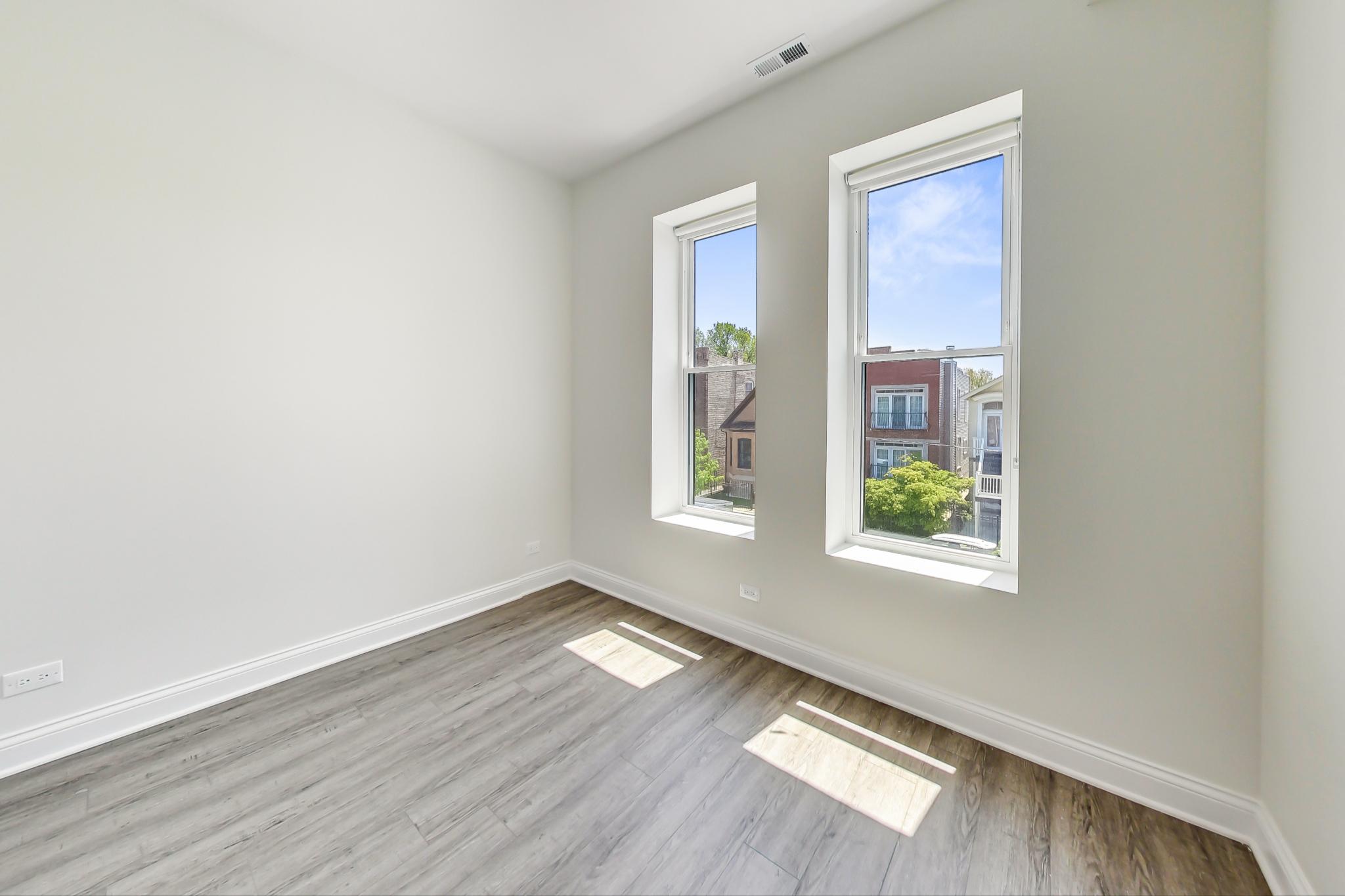 Chicago Condo: 2312 W Ohio St