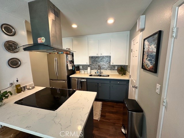 Costa Mesa Condo: 1653 Iowa Street