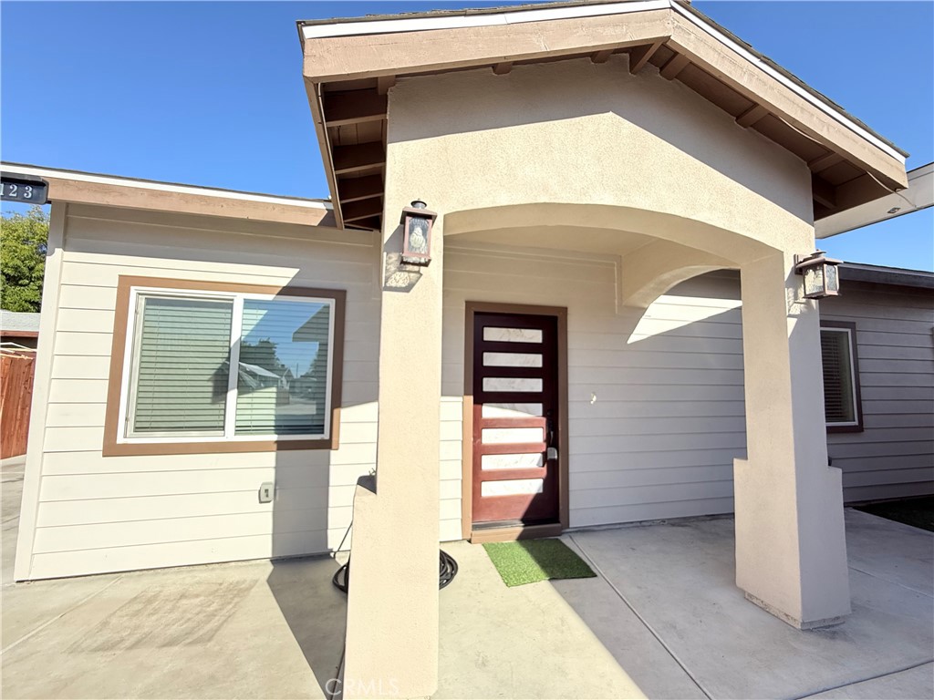 Colton Condo: 125 North Orangewood Street