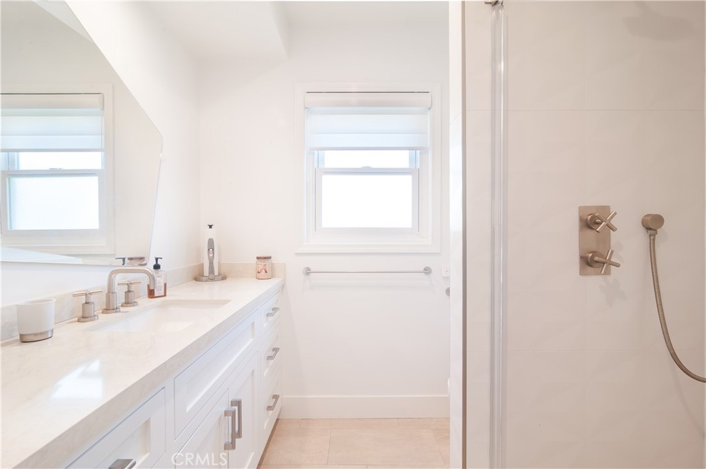 Laguna Beach Condo: 251 Lower Cliff Drive