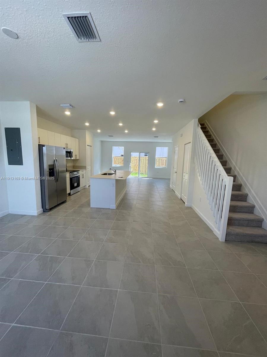 Homestead Condo: 1076 Southeast 2nd Terrace