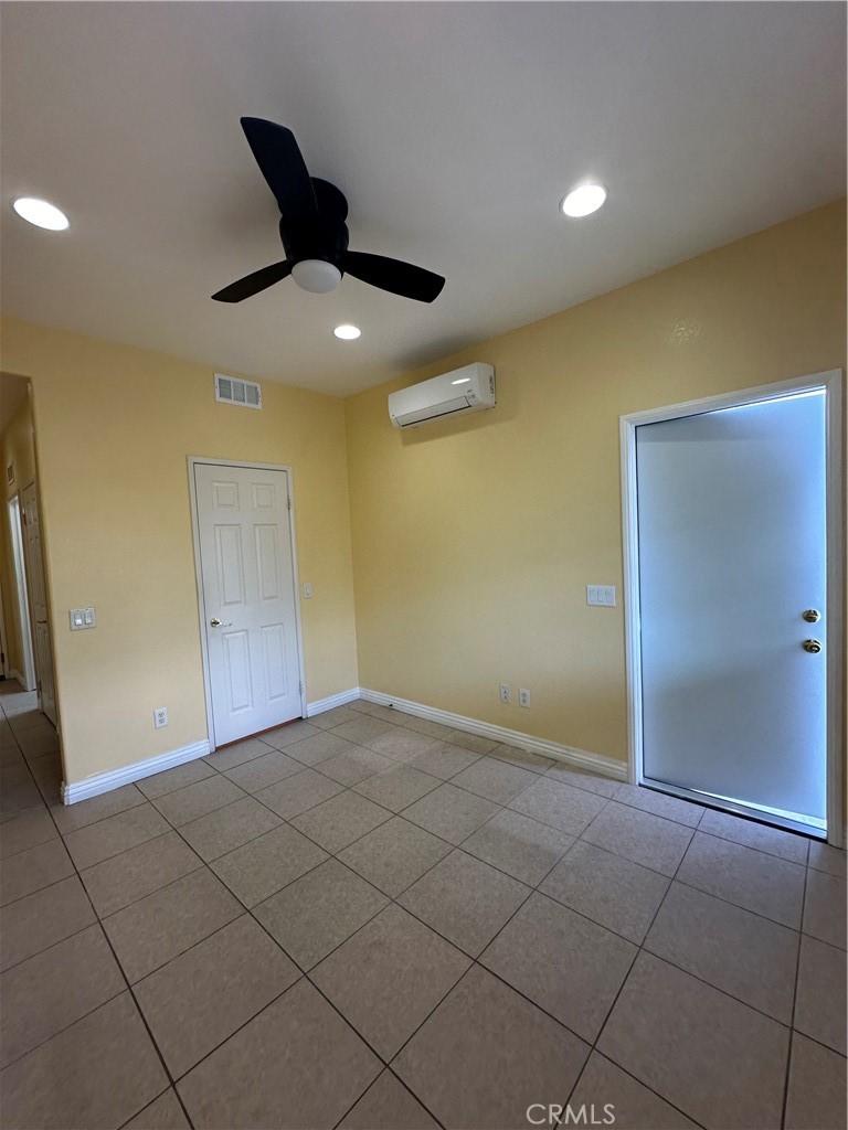 Eastvale Condo: 6262 Micah Street