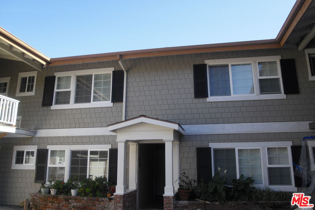 Malibu Condo: 22852 Pacific Coast Highway