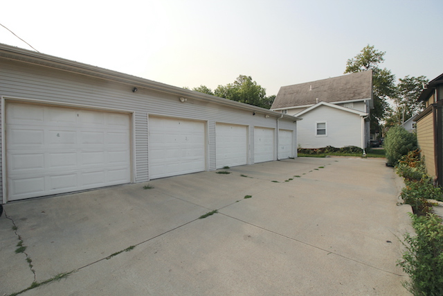 Lincoln House: 1122 Washington St