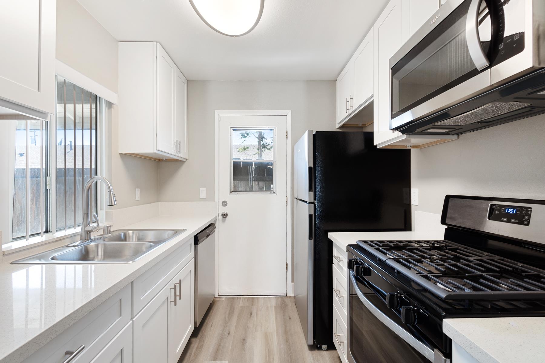 Moreno Valley Apartment: 24196 Myers Ave