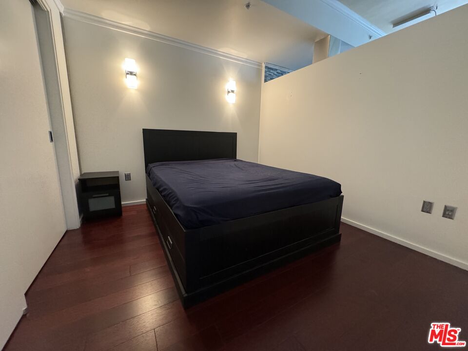 Los Angeles Condo: 1155 South Grand Avenue