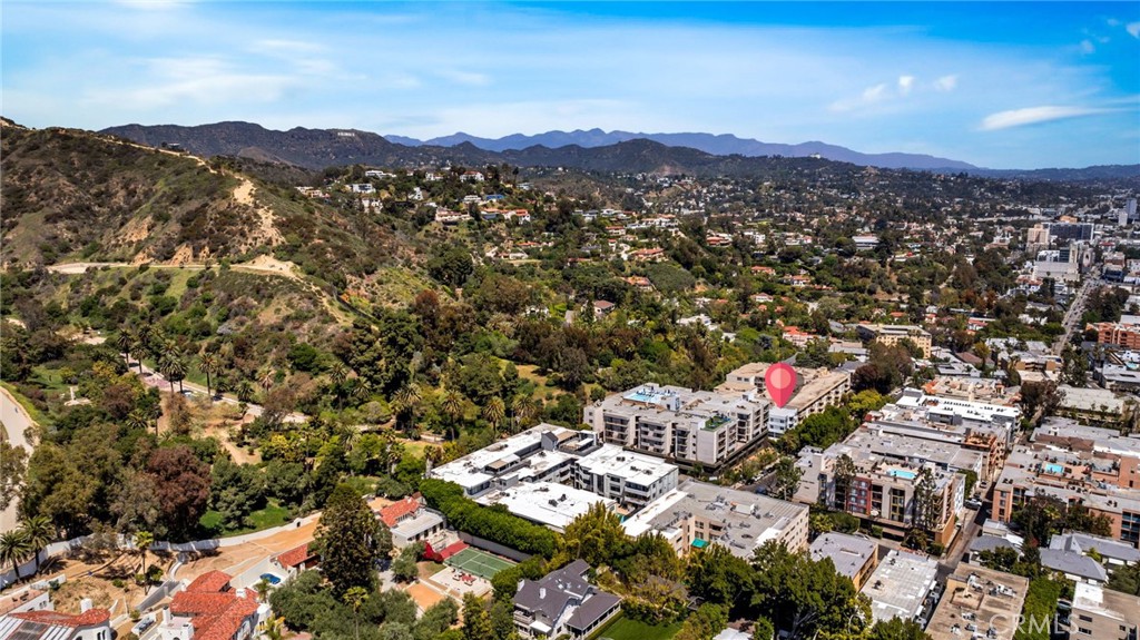 Los Angeles Condo: 7259 Hillside Avenue