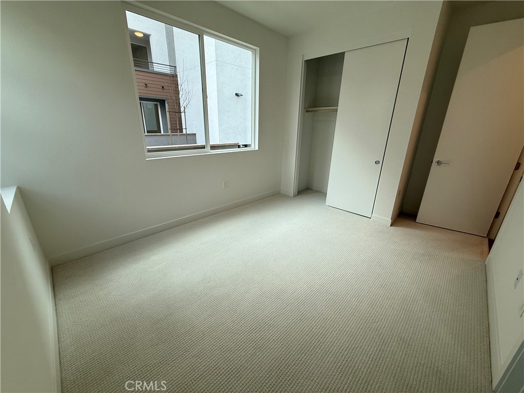 Santa Ana Condo: 693 South Lyon Street