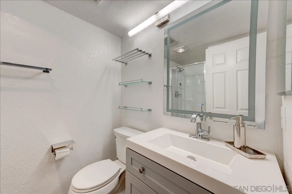 San Diego Condo: 2849 E Street