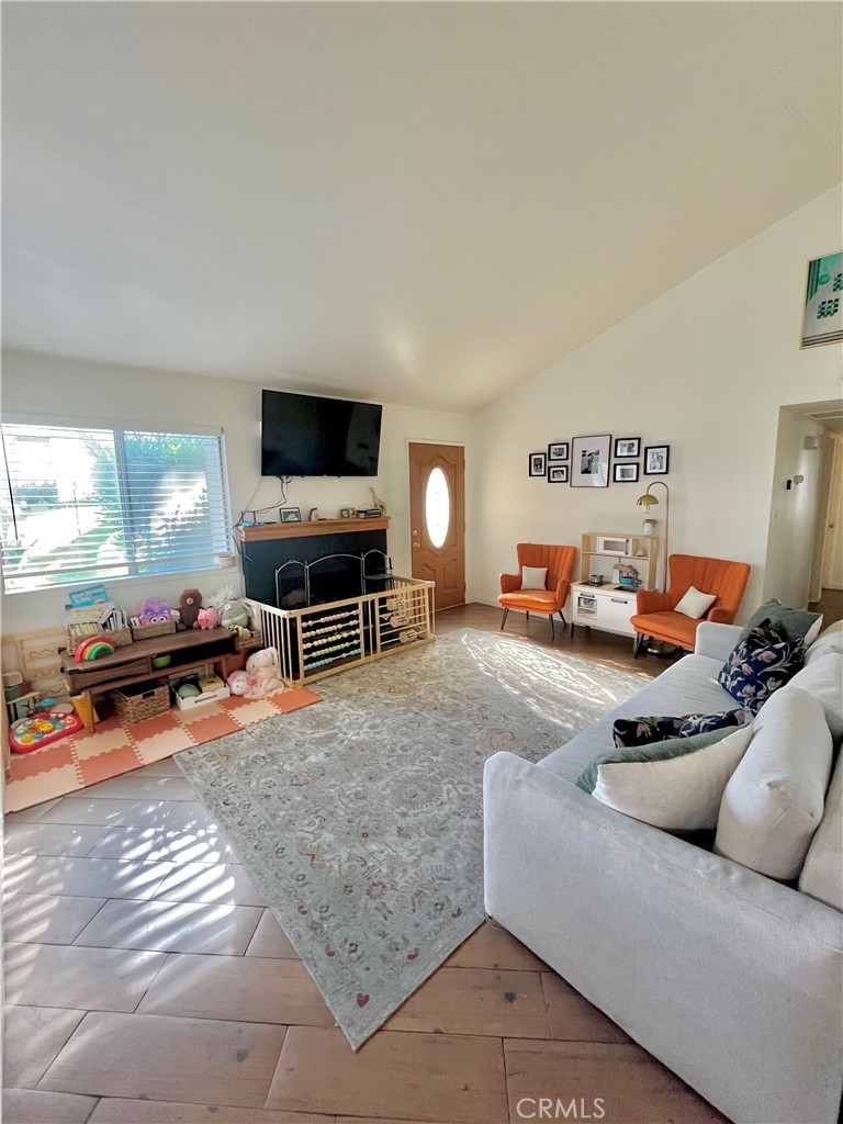 Redlands Condo: 1578 Lisa