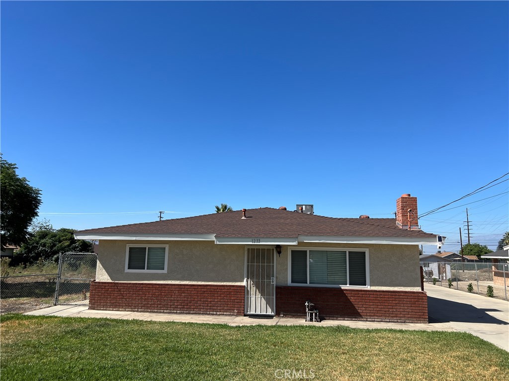 Redlands Condo: 1233 Lawton Street