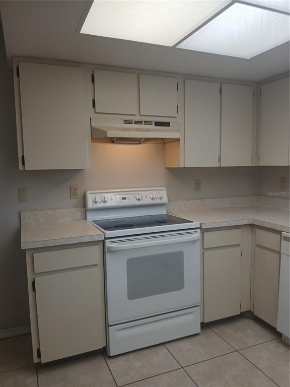 Largo Condo: 3321 Whispering Drive South