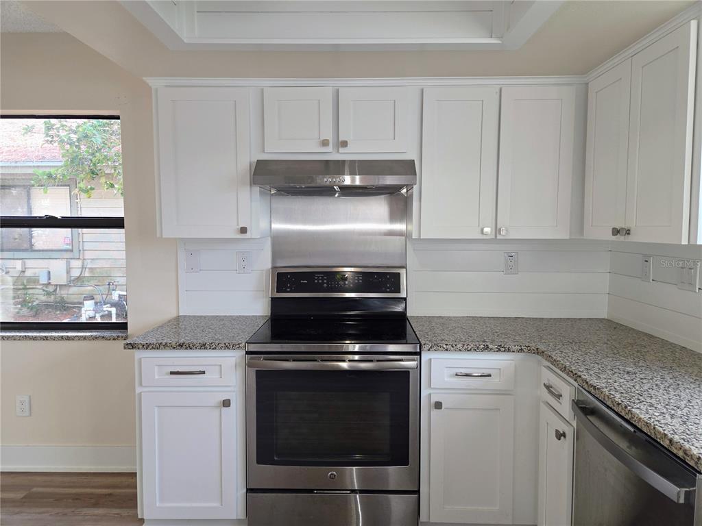 Largo Condo: 1717 Needles Lane East