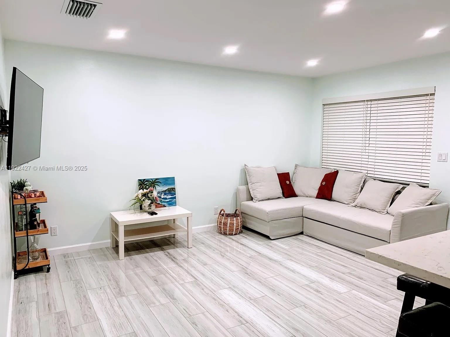 Fort Lauderdale Condo: 600 Northeast 7th Avenue