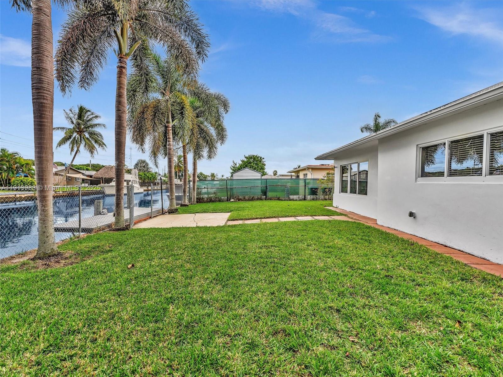 Dania Beach Condo: 4500 Southwest 42nd Terrace