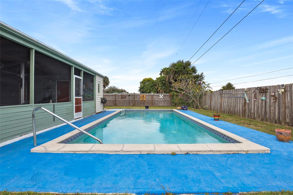 Palm Beach Gardens Condo: 9412 Bellewood Street