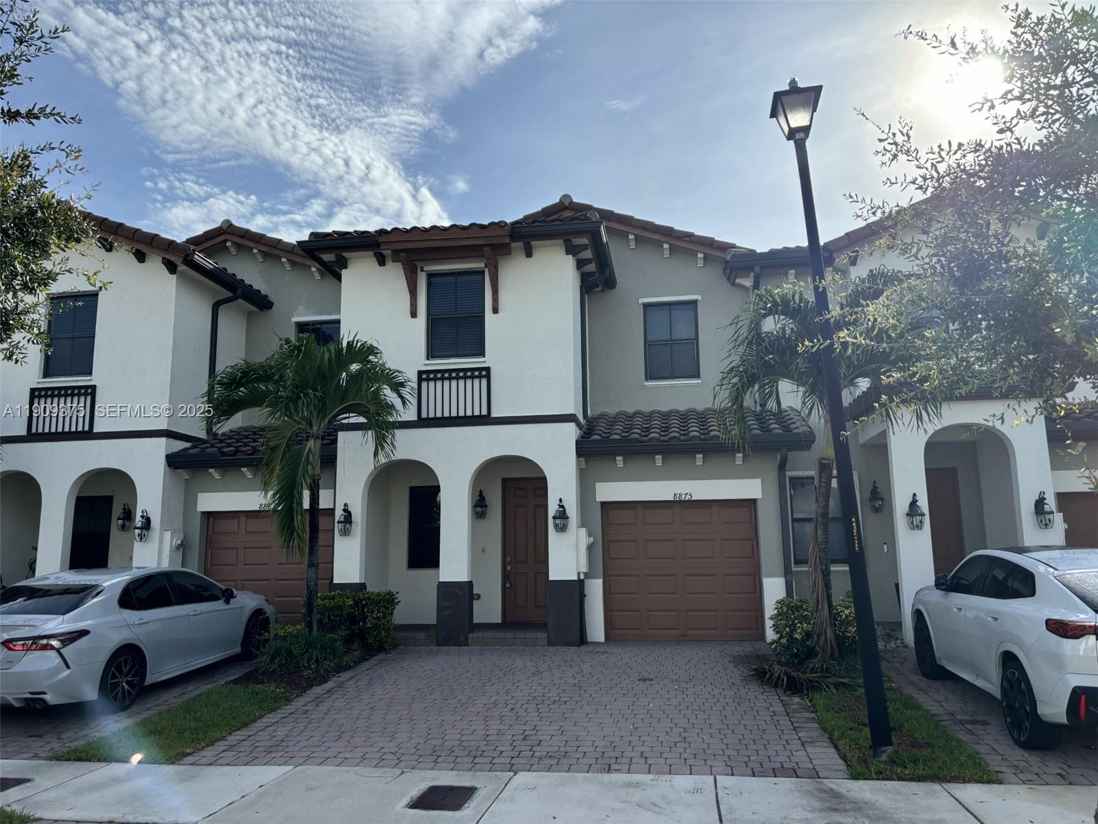 Doral Condo: 8875 Northwest 102nd Place