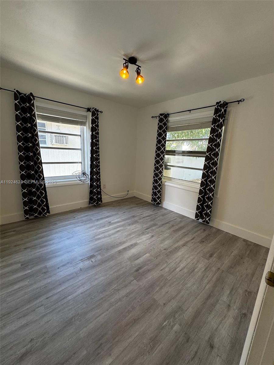 Miami Condo: 525 Northwest 91st Street