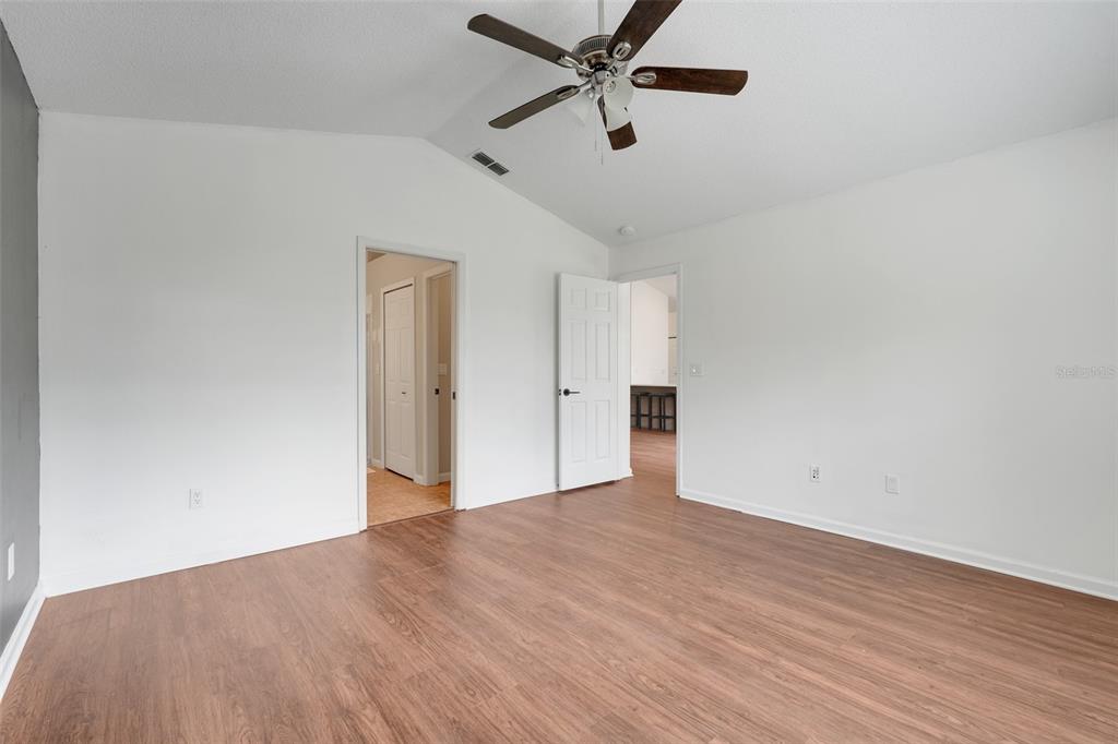 Clermont Condo: 15722 Autumn Glen Avenue