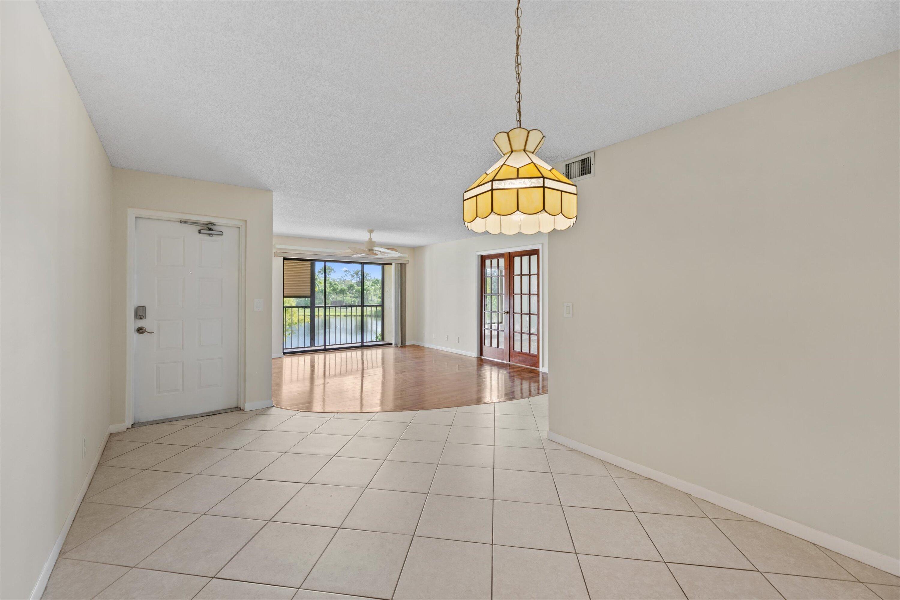 Palm City Condo: 2732 Southwest Matheson Avenue