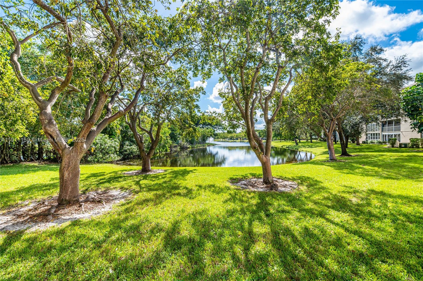 Coconut Creek Condo: 2101 Lucaya Bend
