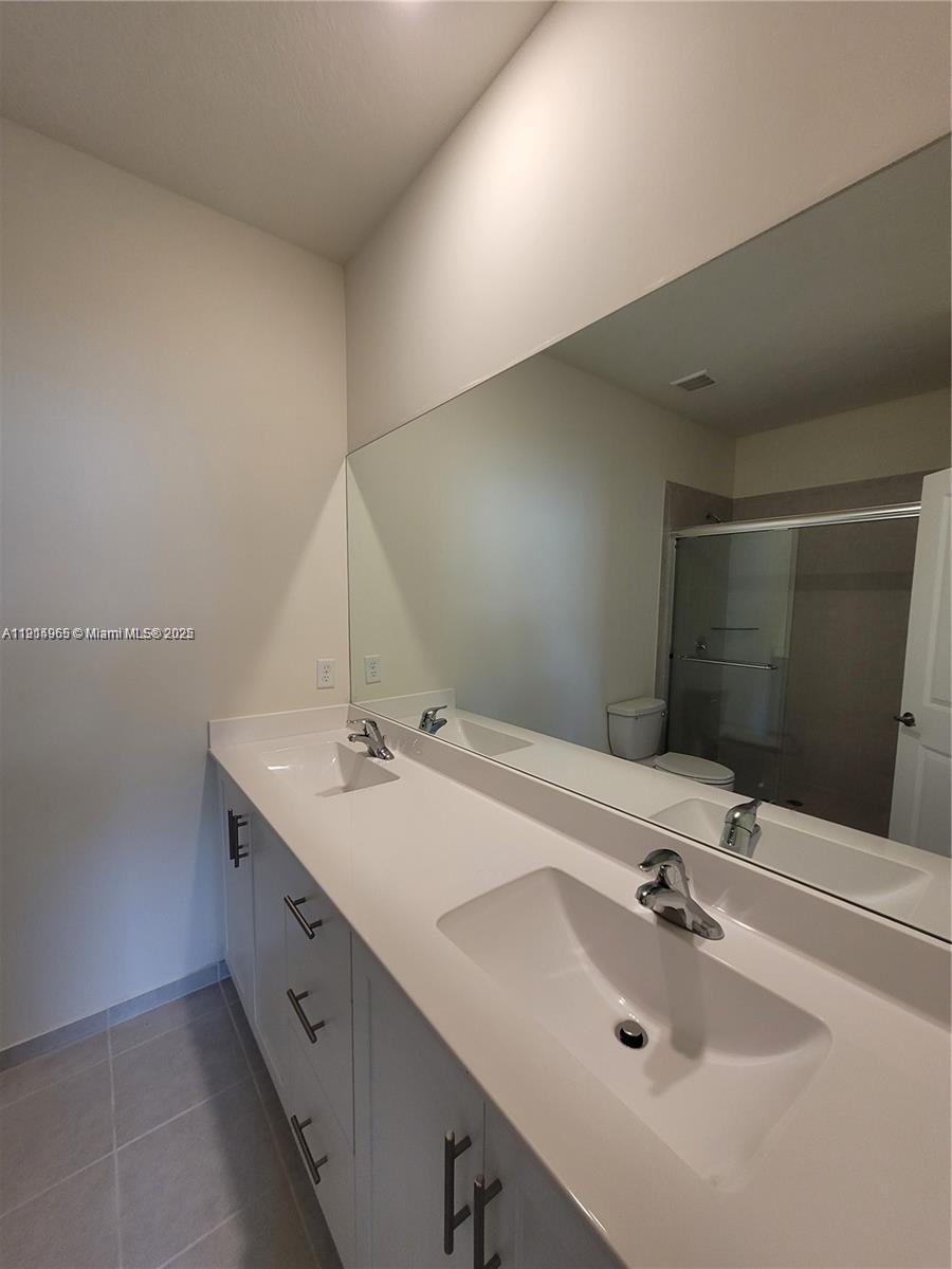 Hialeah Condo: 11125 West 33rd Court